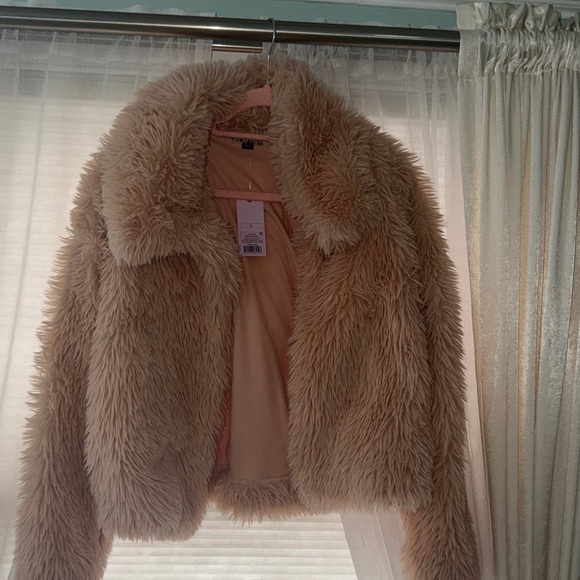 Women's Soft Pink Faux Fur Jacket - Picture 2 of 5